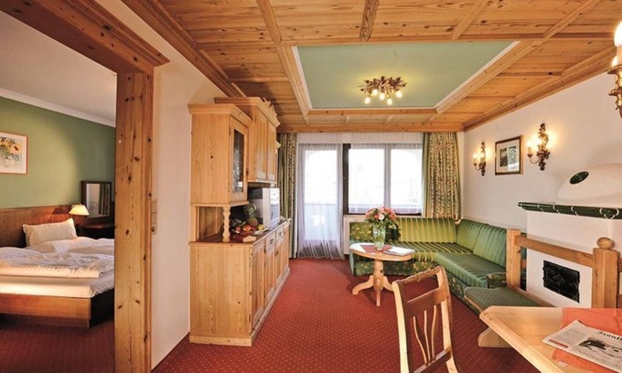 Seefeld Pedestrian Zone House | 2-room family apartment "Seefeld" - Das Kaltschmid - Familotel Tirol