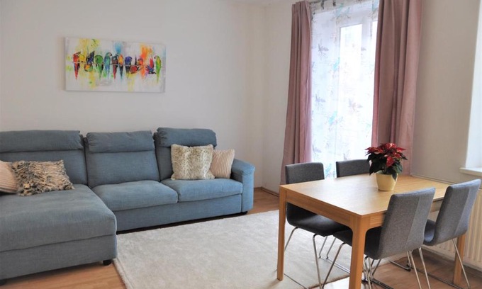 Altstadtviertel Apartment | 2 Schlafzimmer Apartment