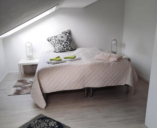 Rembrucken Apartment | 2 Schlafzimmerwohnung bei Frankfurt am Main