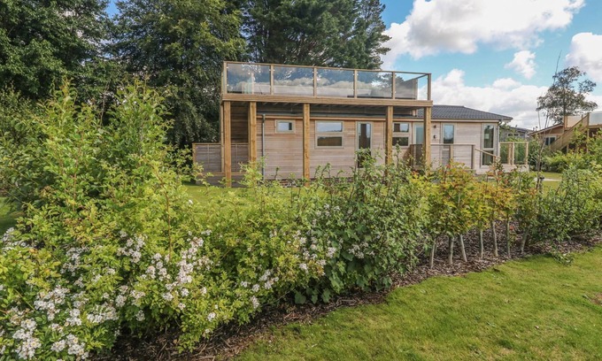 Dobwalls Cottage | 2 SOUTHERN PLACE, pet friendly, luxury holiday cottage in Dobwalls