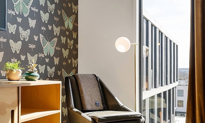 East Cesar Chavez Hotel | 2 Spacious Double Rooms at Arrive Austin, City View, Pets Are Welcome!