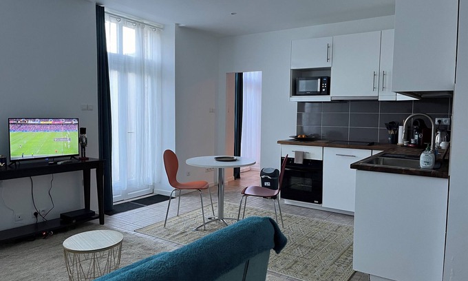 Senlis Apartment | 2 steps from Senlis historic center