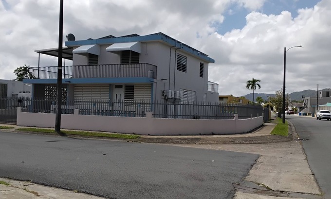 Caguas House | 2 Story 5 BR Home w/Solar Panels, A/C and WiFi