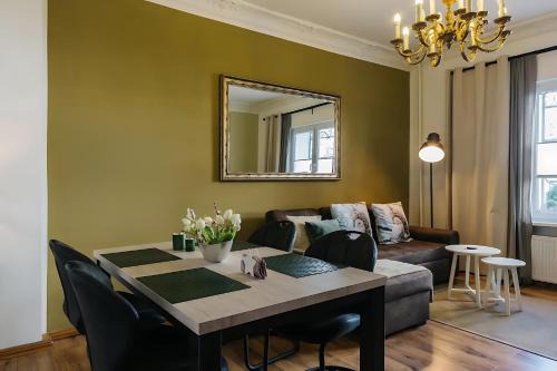 West Berlin Centre Apartment | 2 Zimmer Apartment Charlottchen