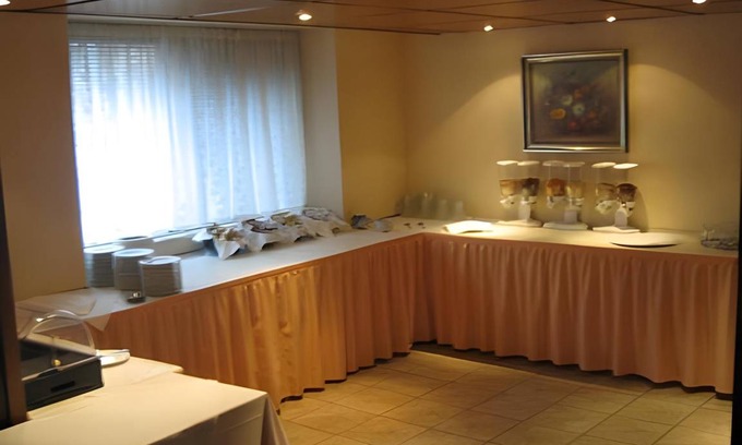 Stuttgart Hotel | 20 m² Hotel ∙ 10 guests