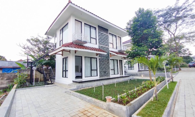 Bogor Selatan Hotel | 20 m² Hotel ∙ 2 guests