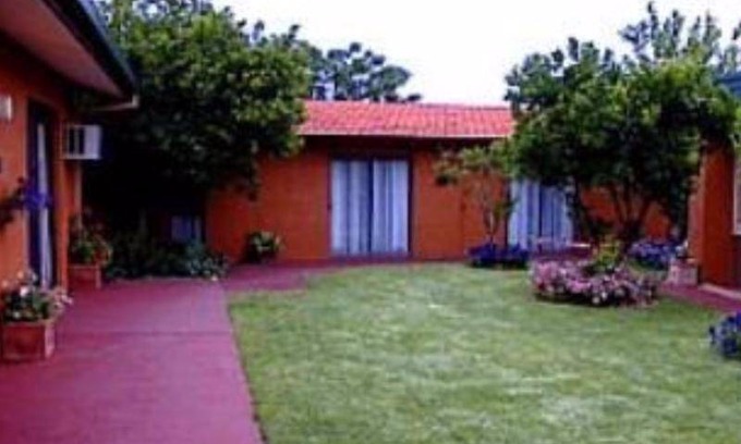 Somerville Hotel | 20 m² Motel ∙ 4 guests