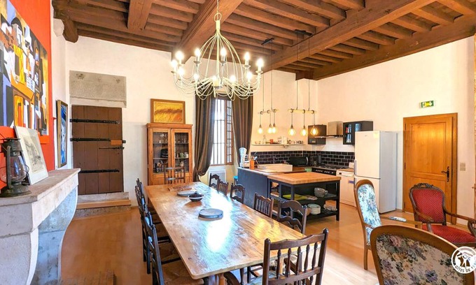 Chatillon-sur-Seine House | 200 m² House ∙ 4 bedrooms ∙ 8 guests
