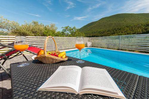 Slime Villa | 200 m² Villa ∙ 4 bedrooms ∙ 8 guests