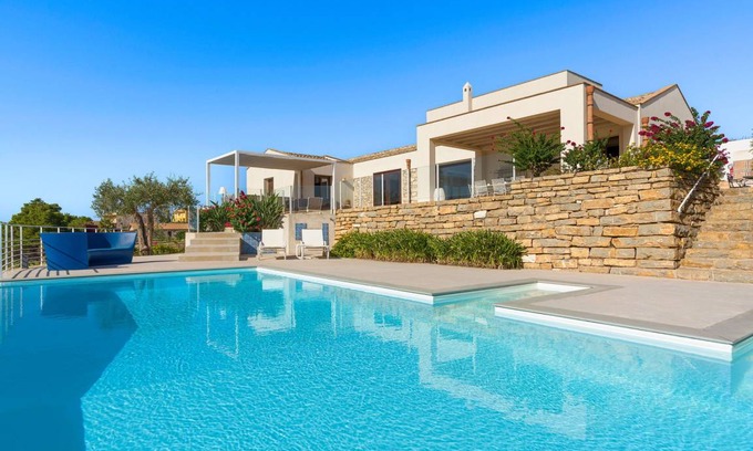 Buseto Palizzolo Villa | 200 m² Villa ∙ 4 bedrooms ∙ 8 guests