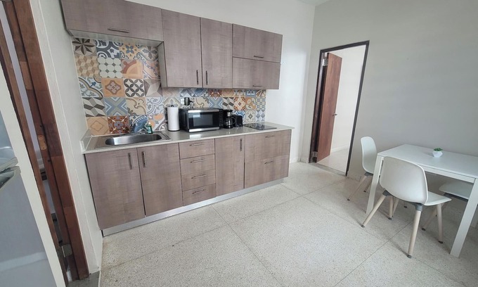 Ocean Park Apartment | 2019 Cacique by Stay with Bear