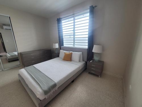 Ocean Park Apartment | 2019 Cacique by Stay with Bear