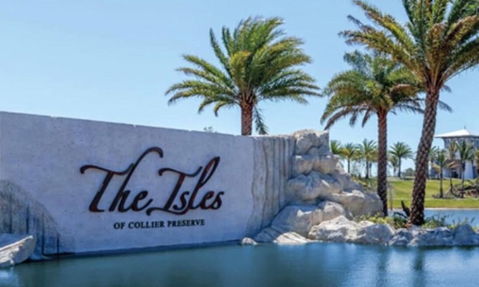 Naples Cottage | 2026 Snowbird Paradise in Isles of Collier Preserve Bundle & Save Dec-April 2026