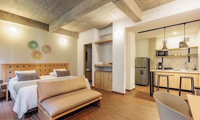 La Candelaria Apartment | 203 Circular Suites, 500Mb, AC, 2cowork, café spot