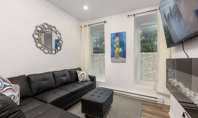 Quartier des Spectacles Apartment | #204 Downtown One bedroom Loft in with free parking