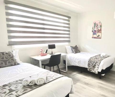 Brunswick East Hotel | 204 Stylish Twin BR with Fast WiFi - Brusnwick East