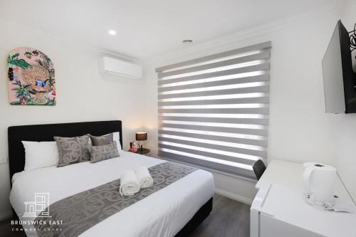 Brunswick East Hotel | 207 Chic Queen BR with Fast WiFi - Brunswick East