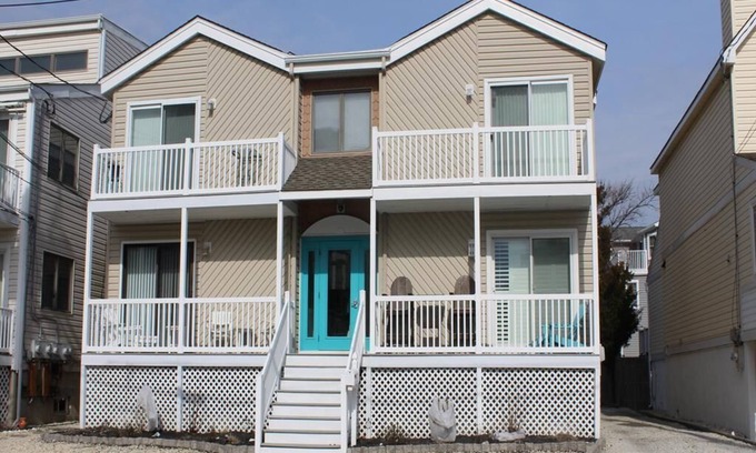 Townsend's Inlet House | 217 86th Street Unit A