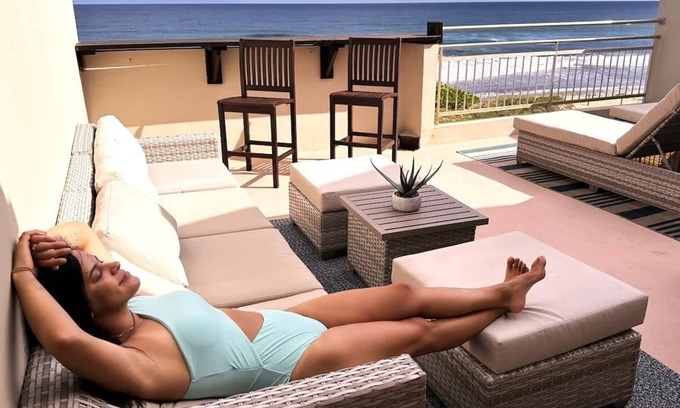 Bajura Condo | #22 Breezy Beachfront Penthouse READ DESCRIPTION