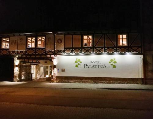 Neustadt an der Weinstrasse Hotel | 23 m² Hotel ∙ 3 guests