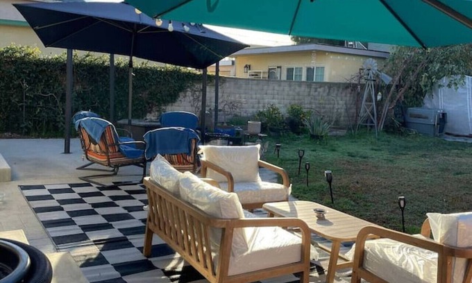 Gardena House | 259) Private/Secure studio!