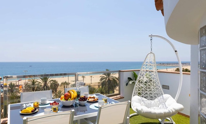 Mataro Apartment | 25km From Barcelona Front beach apartment.mat17
