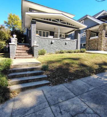 Birmingham House | 29th Street Trendy Lakeview Craftsman 8