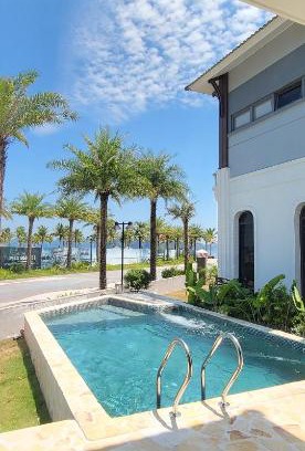 Van Don Villa | 2A08-Sonasea Harbor Villa