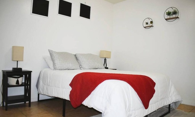 Edinburg Apartment | 2BD 2BT Apt near University