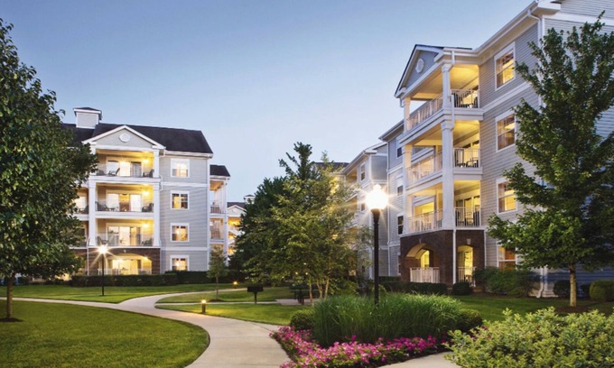 Pennington Bend Resort | 2BD/Nashville - Pool, Gym, Kitchen, Jet Tub, WiFi!