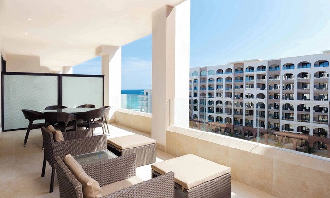 Chula Vista Villa | 2BD Villa La Valencia Beach Resort
