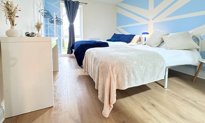 Sudbury Apartment | 2BDR En suite Wembley Apartment Retreat