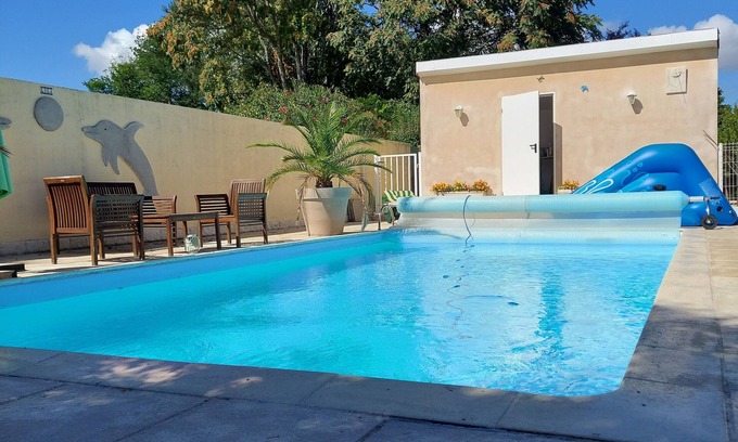 Medoc Apartment | 2bed apartment with heated pool and private hammam in the heart of the vineyards