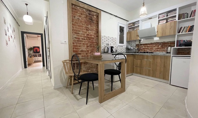 Harbiye Apartment | 2BR and 2bath balcony apt in heart of isatanbul #3