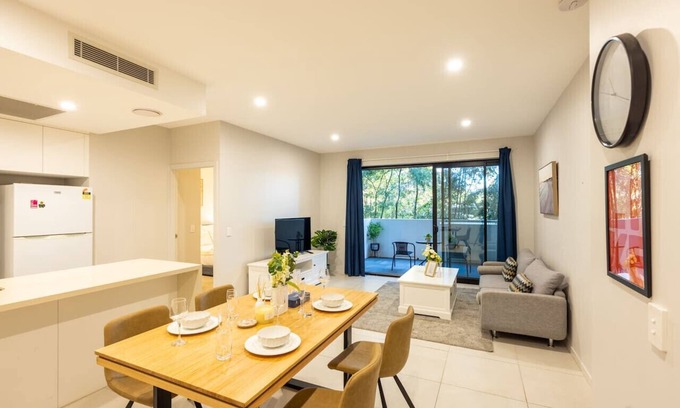 Macgregor Apartment | 2BR Apartment w/Balcony Easy Access All Hotspot