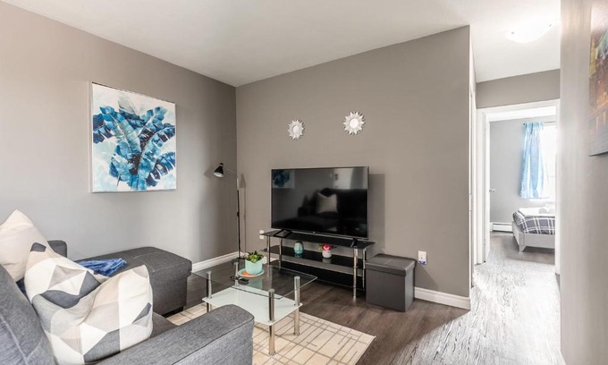 Rosedale Apartment | 2BR Apartment with Netflix - Near DT Hamilton