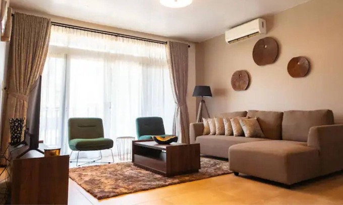 North Ridge Apartment | 2BR APT/ w Pool/ Queen Bed/ Ridge Close to Airprt