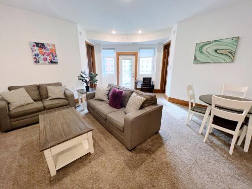 Grandville Apartment | 2BR Balcony Suite with Parking at The Grand Castle