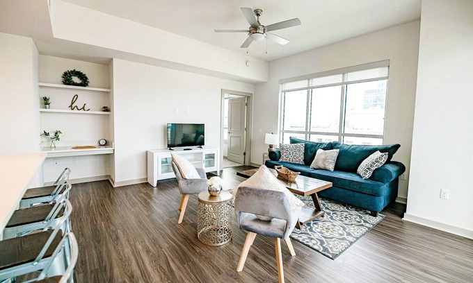 Third Ward Apartment | 2BR Fully Furnished Apartment Uptown - BOA Stadium by RedAwning
