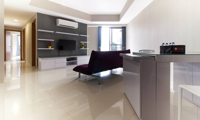 Old Jakarta Apartment | 2BR Modern Furnished The Mansion Apartment By Travelio