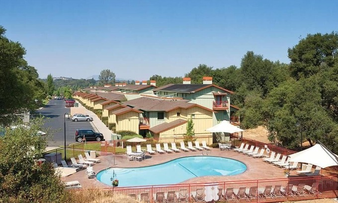 Angels Camp Condo | 2br Unit Family Vacation-Outdoor Fun & Golf!