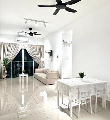 Salak South Apartment | 2BR unit in Razak City Residence by Lisa Homestay