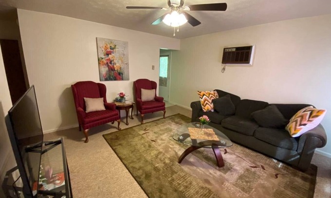 Oxford House | 2mins from Miami U, Cozy duplex home