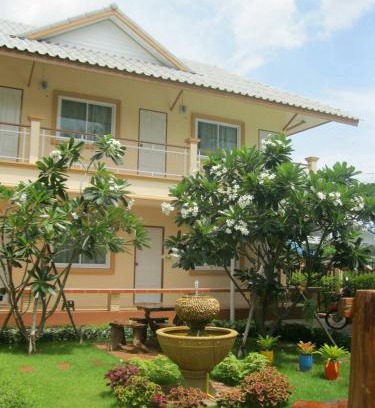 Phetchaburi Bed & Breakfast | 2N Guesthouse
