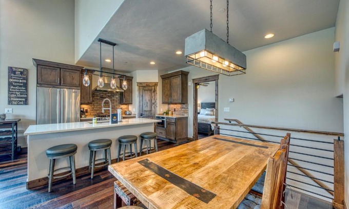Frisco House | 2nd Ave Luxury