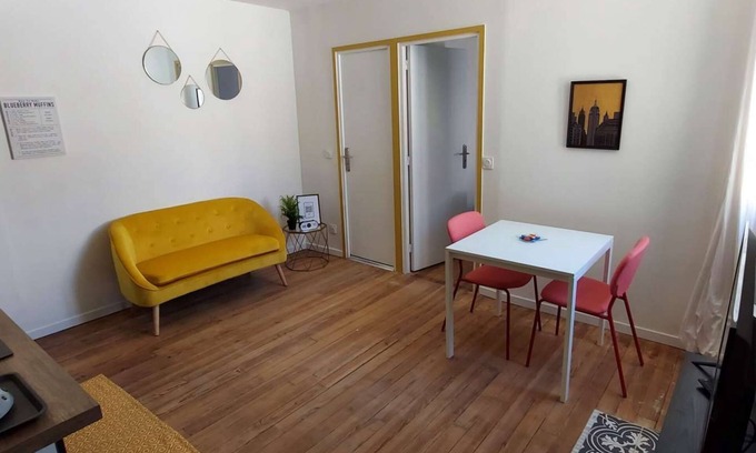 Lourdes Apartment | 3-2 T1 Bis Cosy near train station