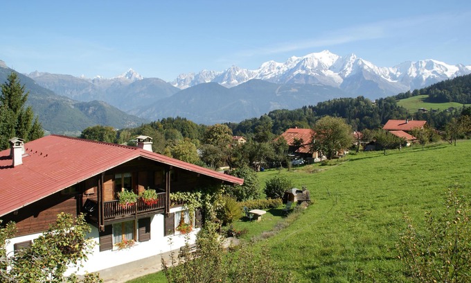 Cordon Apartment | 3* apartment with mont-blanc view in detached house