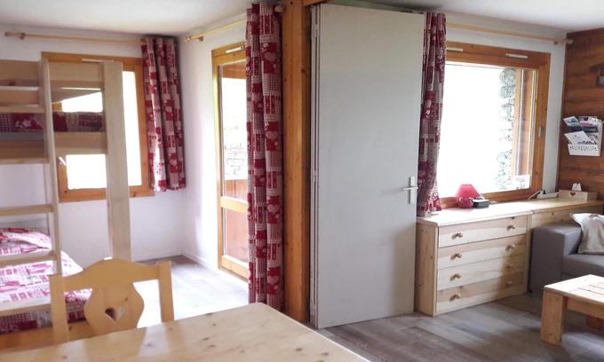 Les Avanchers-Valmorel Apartment | 3 * appt, 5 people in the heart of the resort, open to hikers out of season
