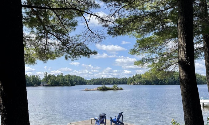 Muskoka Lakes Cottage | 3 bed 1 bath Cottage on Lake Rosseau with 2 bed 1 bath Guest Bunkie