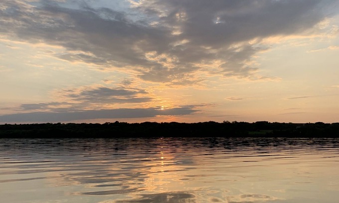 Sisseton Cabin | 3 bed/2 bath Cabin on the South Dakota side of Lake Traverse